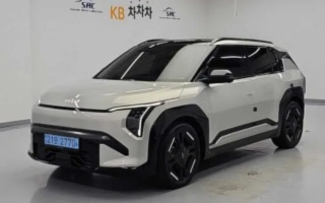 EV3스탠다드 중고차 EV3 롱레인지 2WD 매물 사진 2 - 2024/07 25,000km