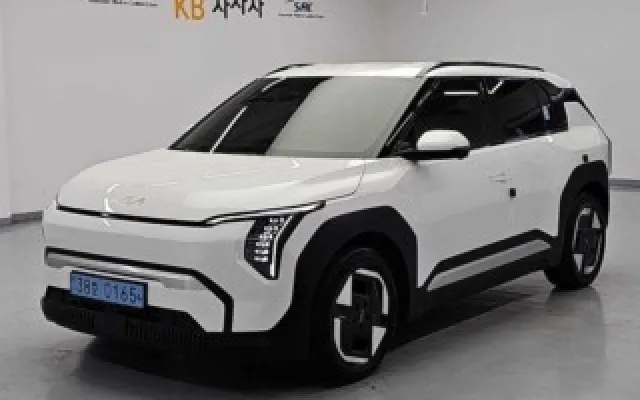 EV3스탠다드 중고차 EV3 롱레인지 2WD 매물 사진 13 - 2024/11 20,625km