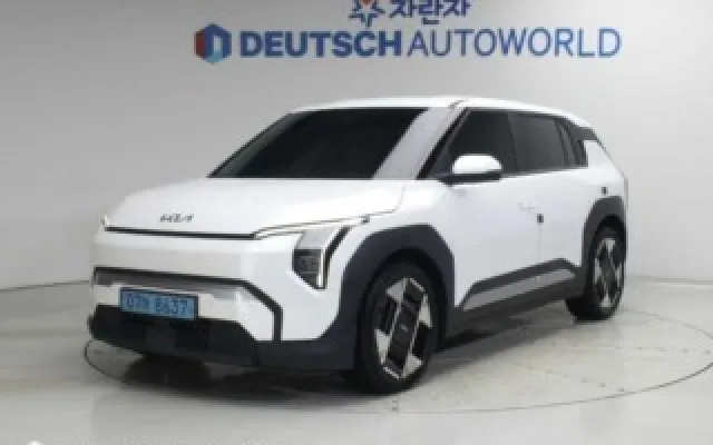 EV3스탠다드 중고차 EV3 롱레인지 2WD 매물 사진 12 - 2024/10 142,478km