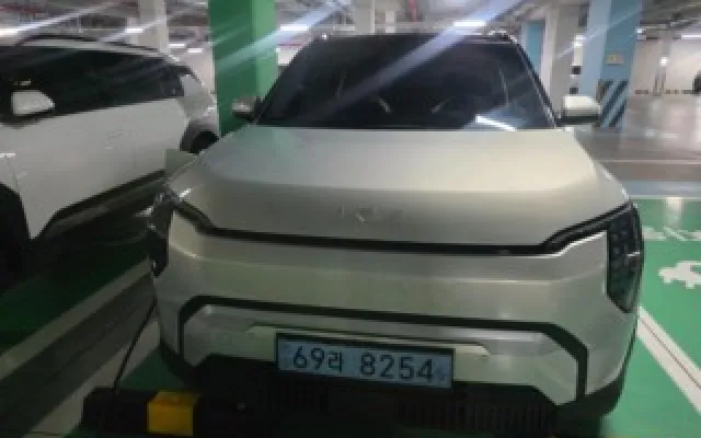 EV3스탠다드 중고차 EV3 스탠다드 매물 사진 6 - 2024/10 55,403km