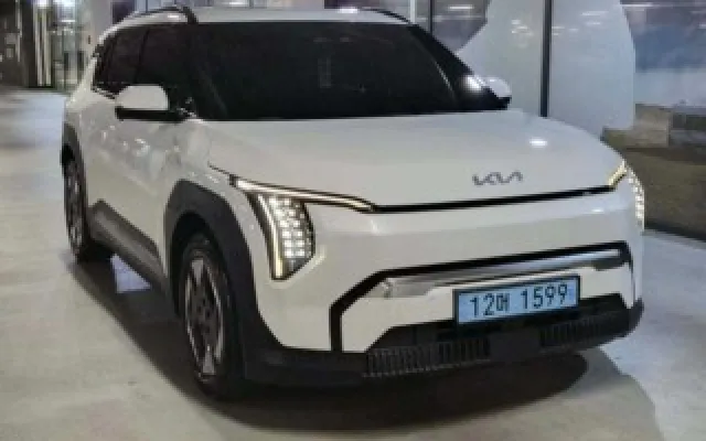 EV3스탠다드 중고차 EV3 롱레인지 2WD 매물 사진 2 - 2025/04 24,394km