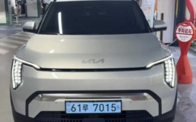 EV3스탠다드 중고차 EV3 롱레인지 2WD 매물 사진 10 - 2024/08 30,819km