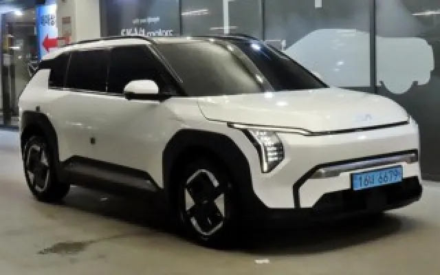 EV3스탠다드 중고차 EV3 롱레인지 2WD 매물 사진 8 - 2025/04 36,234km