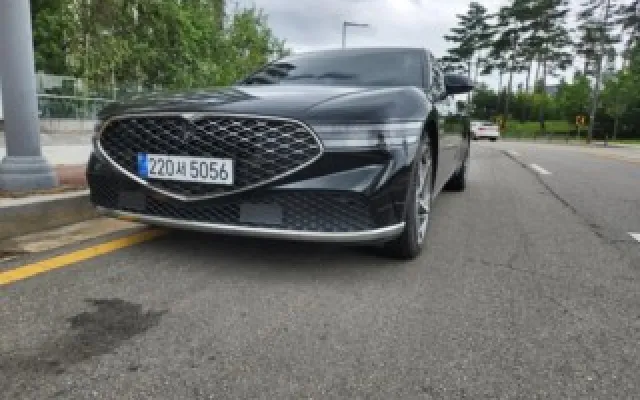 EV3스탠다드 중고차 G90(RS4) 3.5T GDI AWD 매물 사진 13 - 2022/10 81,107km